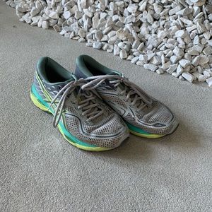 Gel-cumulus ASICS size 9